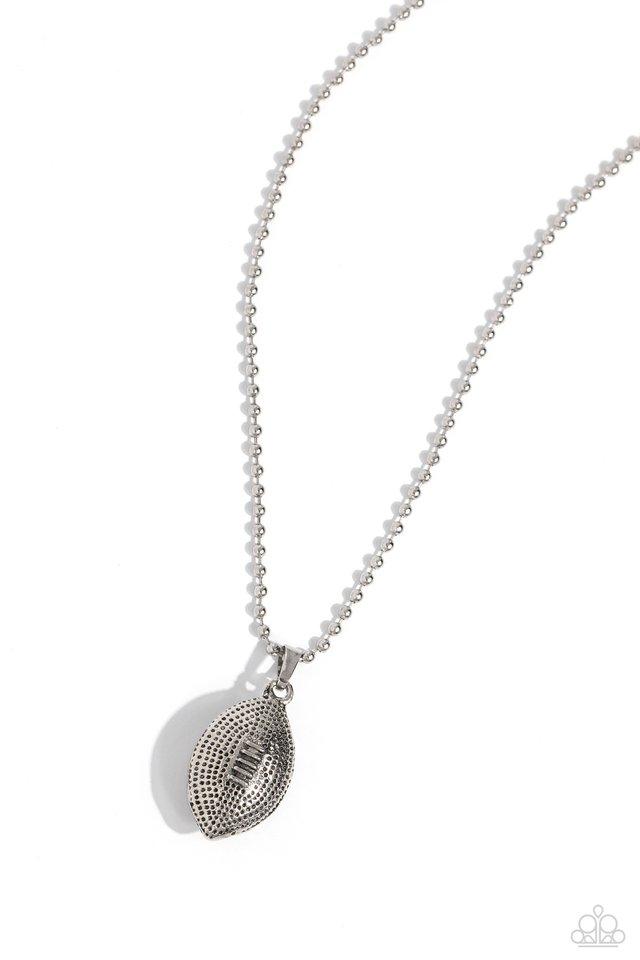 Paparazzi Necklace ~ Timeless Tackle - Silver