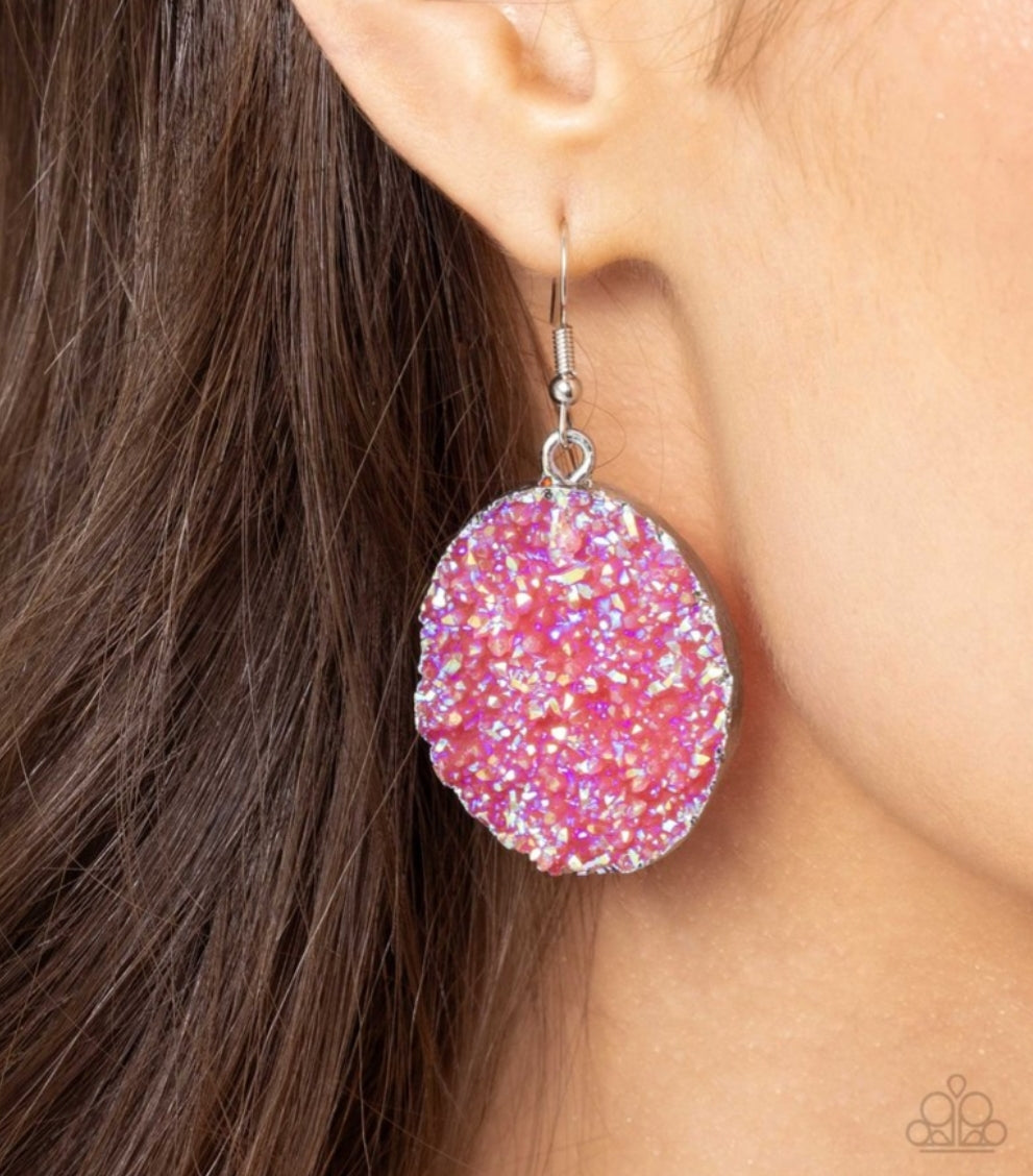 Necklace: "Dreamy Druzies - Pink"
Earring: "Dynamic Druzies - Pink