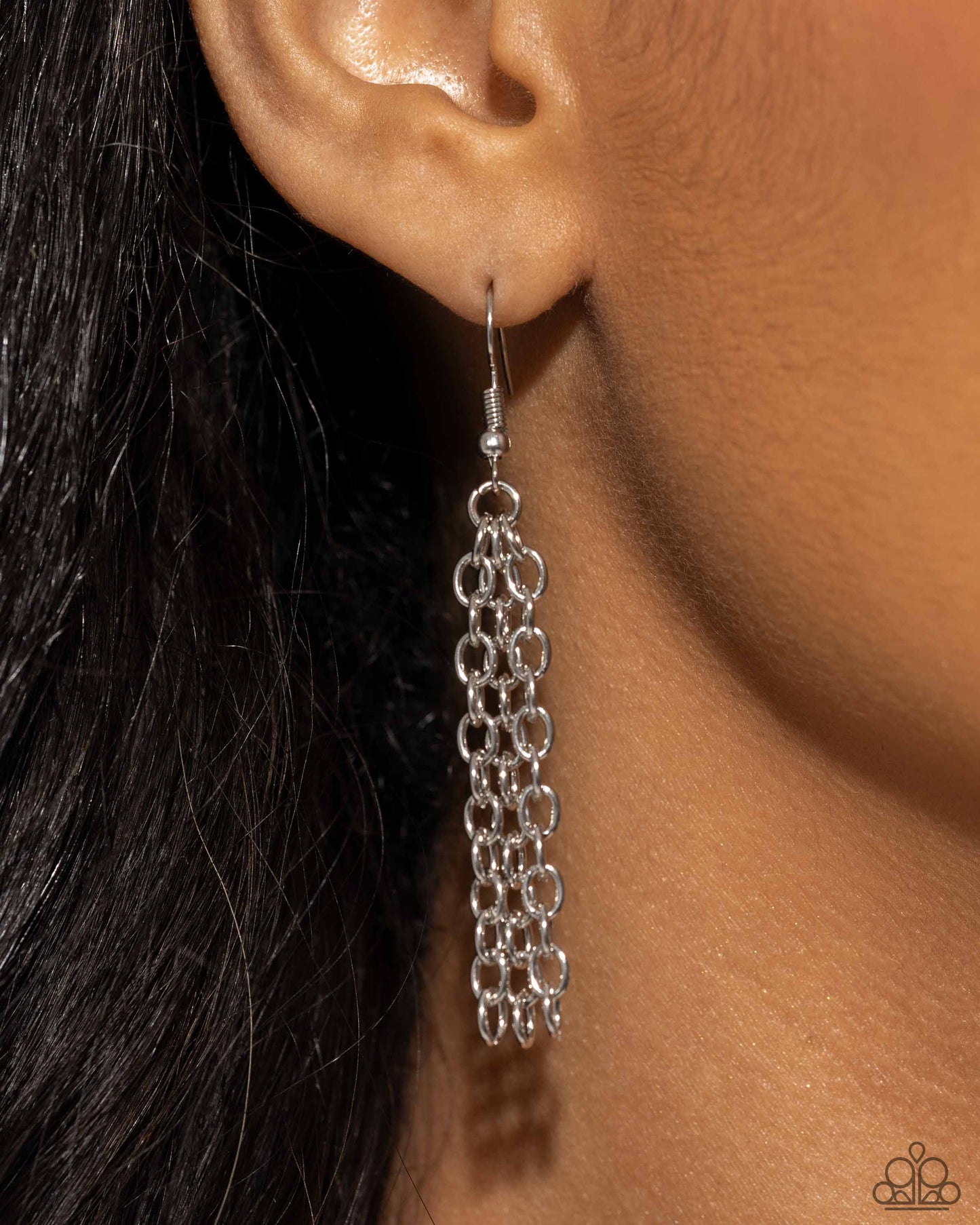 Sparkling Seahorse - Silver necklace &
Seahorse Sheen - Silver earrings