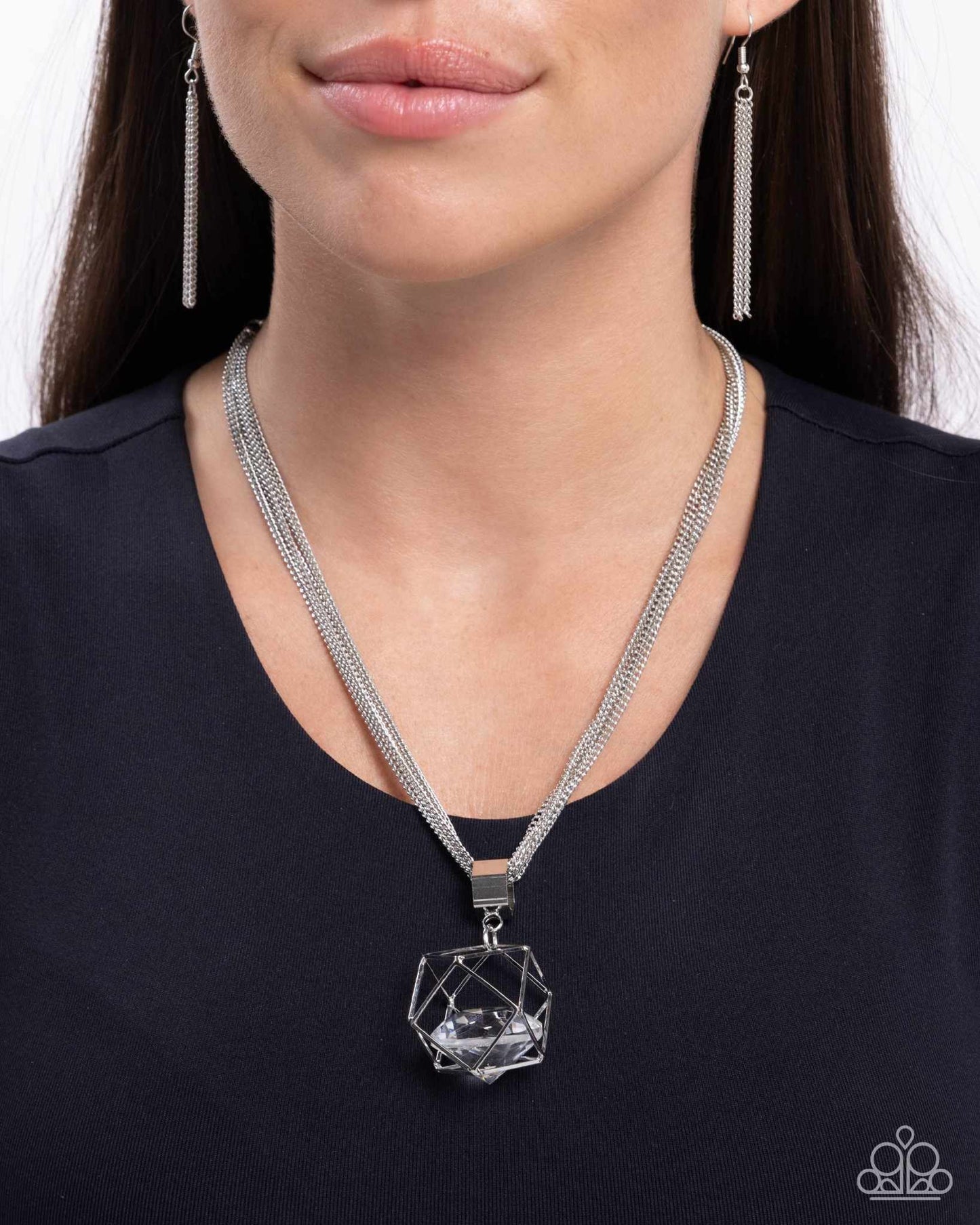 Eager Elegance - White