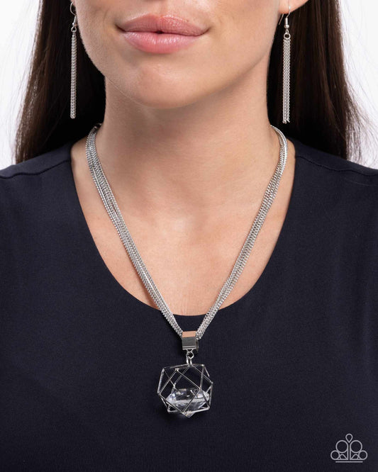 Eager Elegance - White