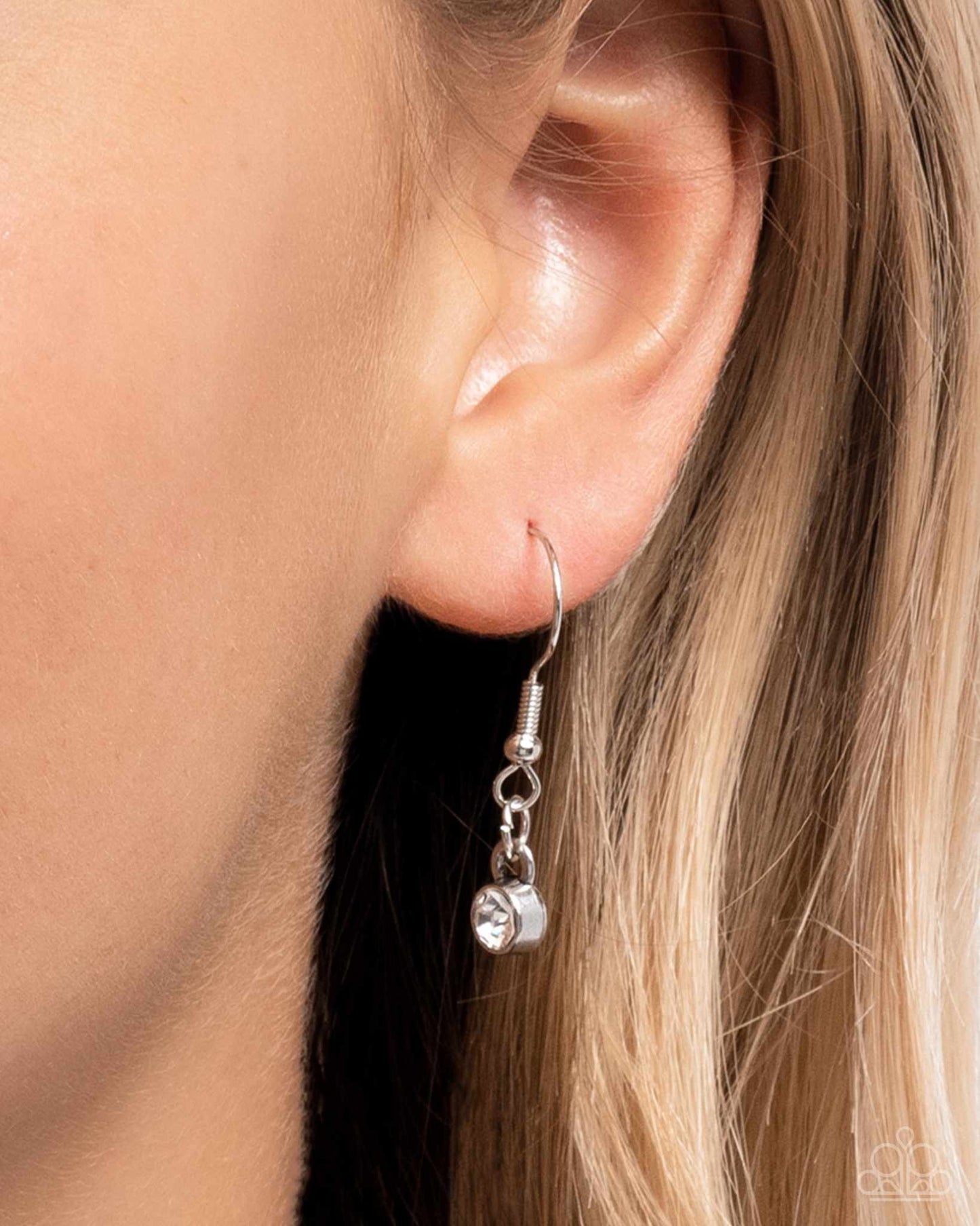 Dominant Dignity - White