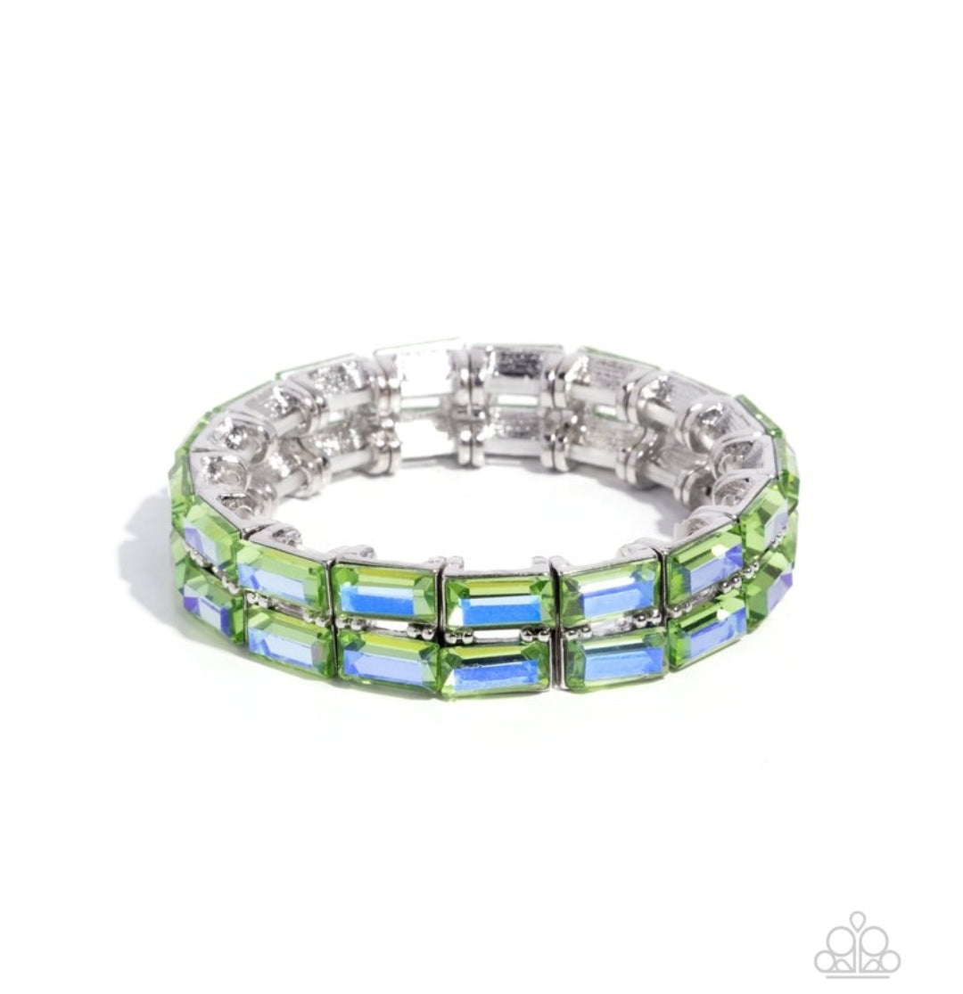 Symmetrical Statement - Green
