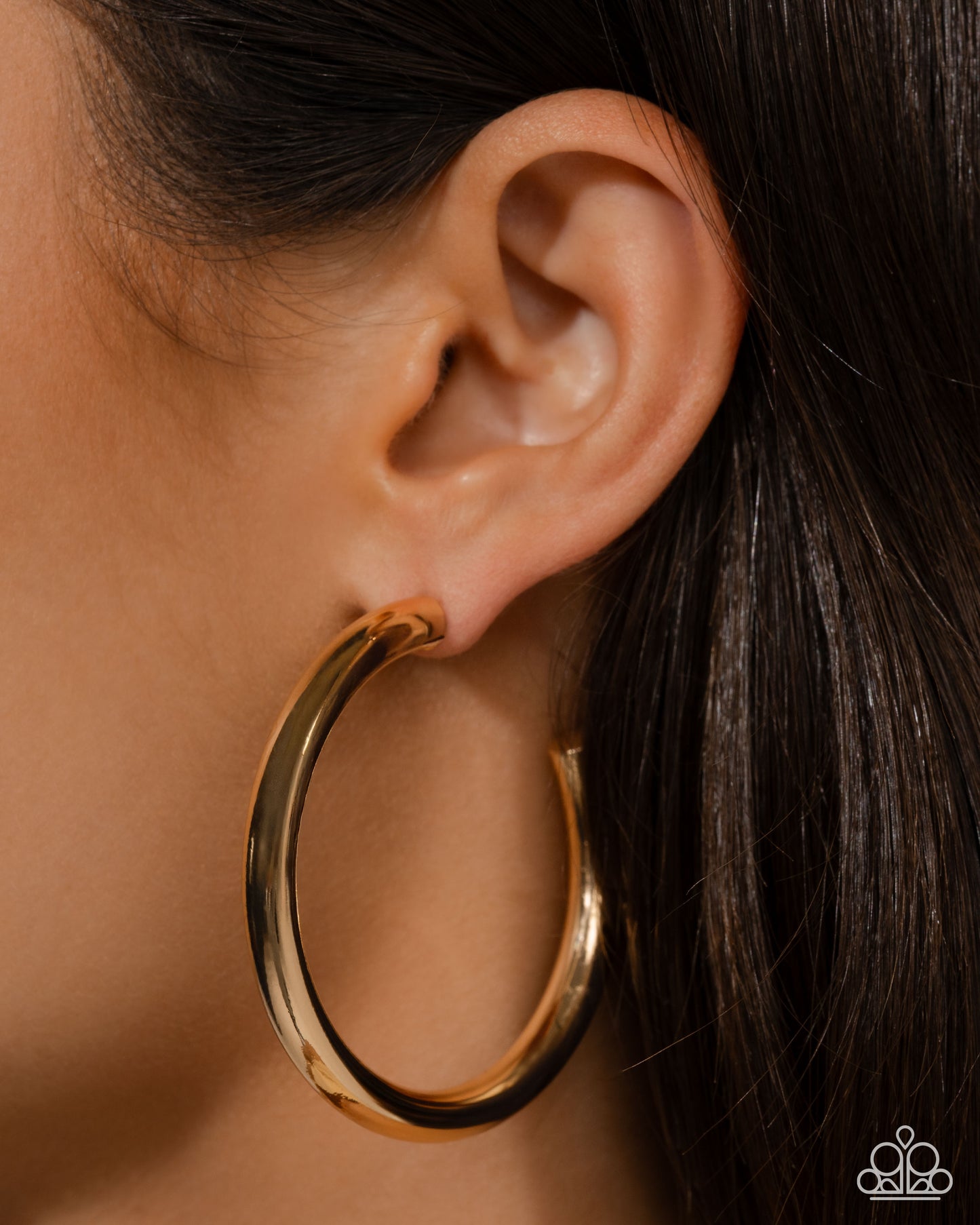 Sinuous Sheen-Gold
